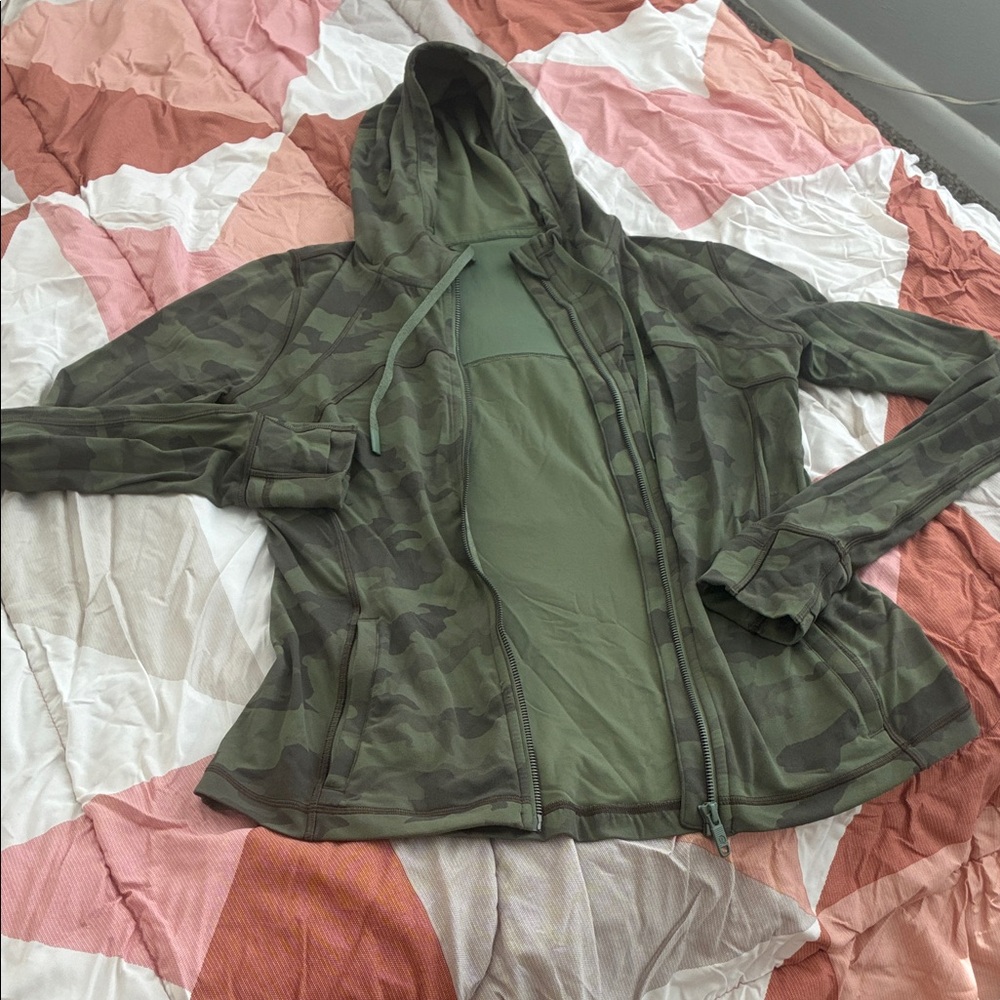 Lululemon Women's Camouflage Jacket